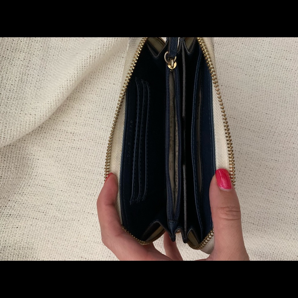 Wallet - Picture 2 of 2
